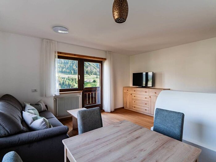 Appartamento con 5 locali in affitto in Via Mureda, Ortisei
