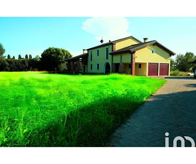 Casa con 10 locali in affitto in Via Busa, Villafranca Padovana