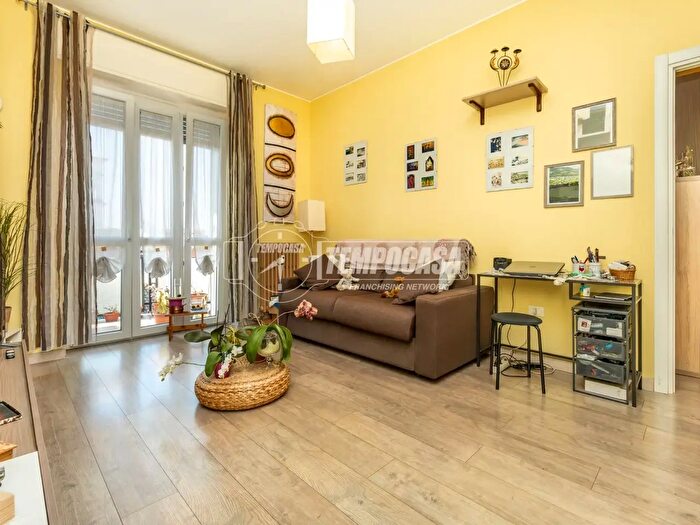 Appartamento bilocale in vendita in Via Casanova, Melzo