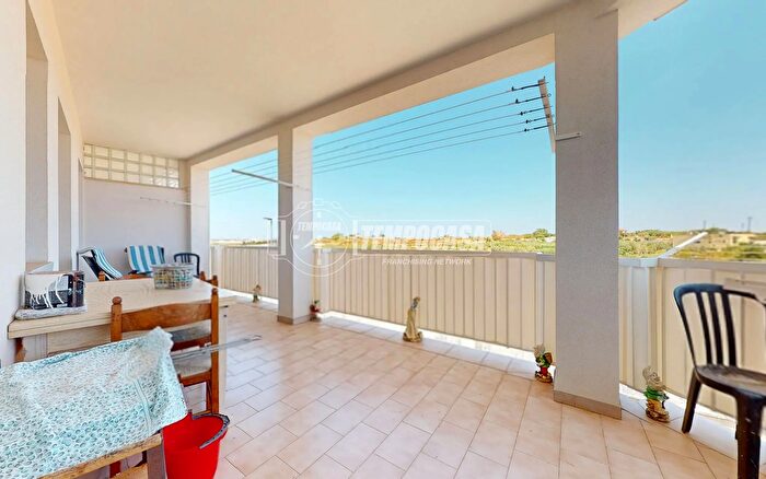 Appartamento quadrilocale in vendita in Via Peucetia, Rutigliano