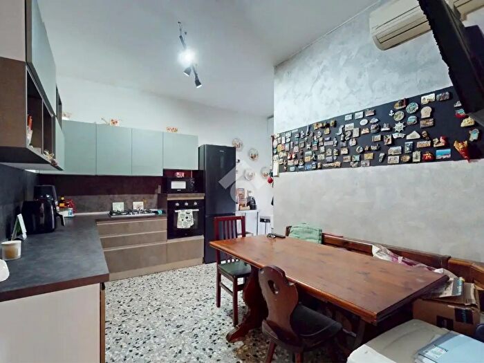 Appartamento trilocale in vendita in Via Benedetto Gennari, Cento
