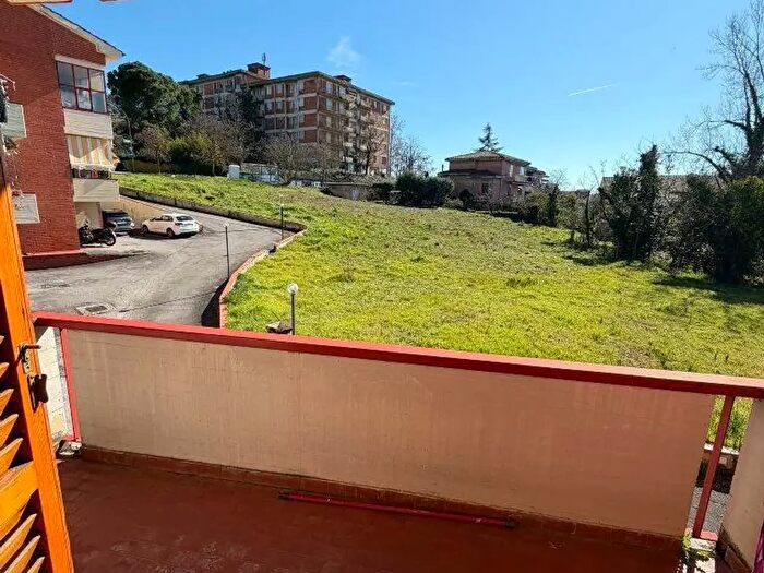 Appartamento trilocale in vendita in Siena