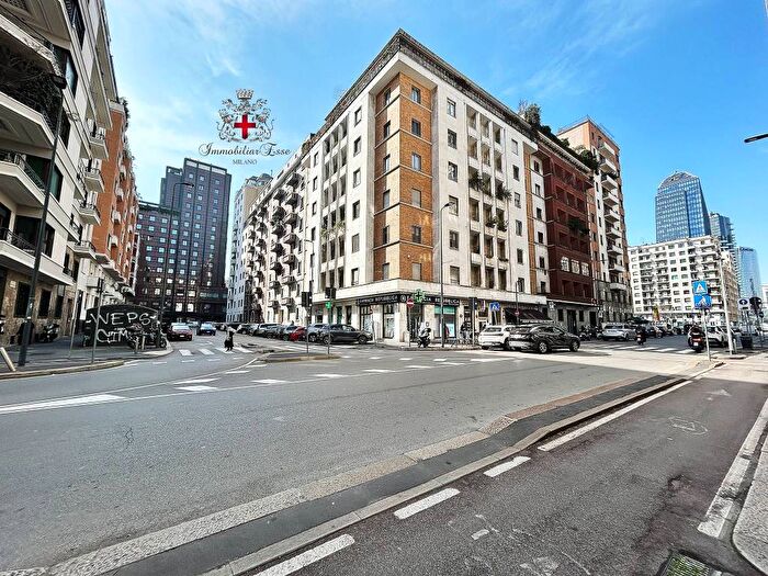 Appartamento trilocale in affitto in Via Raimondo Franchetti, Repubblica, Milano