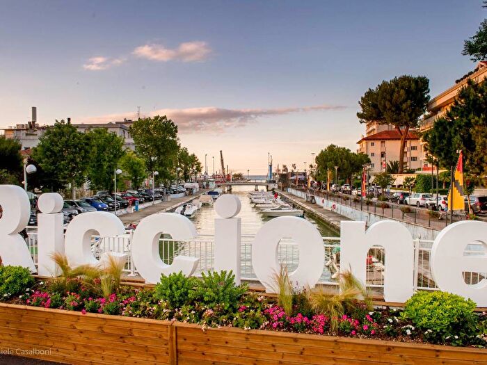 Appartamento trilocale in affitto in Viale Virgilio Marone Publio, Centro, Riccione