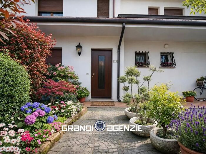 Casa con 5 locali in vendita in Strada di Canizzano, Treviso