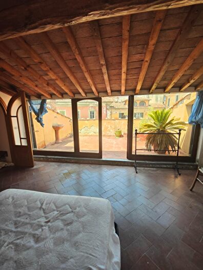 Casa con 13 locali in vendita in Dante Alighieri, Pisa