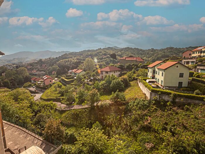 Appartamento con 7 locali in vendita in Via Brodolini, SantOlcese