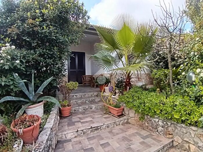 Casa trilocale in vendita in Zona Mercadante, Cassano Delle Murge