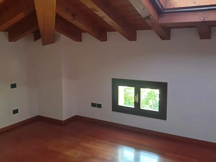 Appartamento trilocale in affitto in Via Provanone, Crevalcore