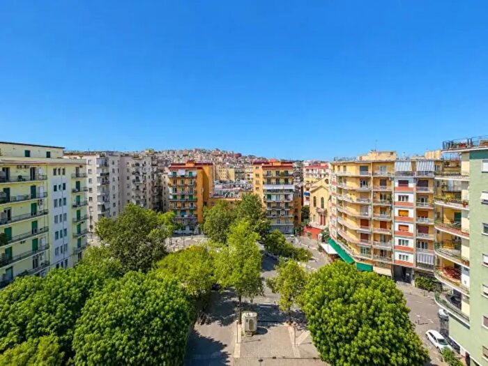 Appartamento trilocale in vendita in Piazza dell'Immacolata, Napoli