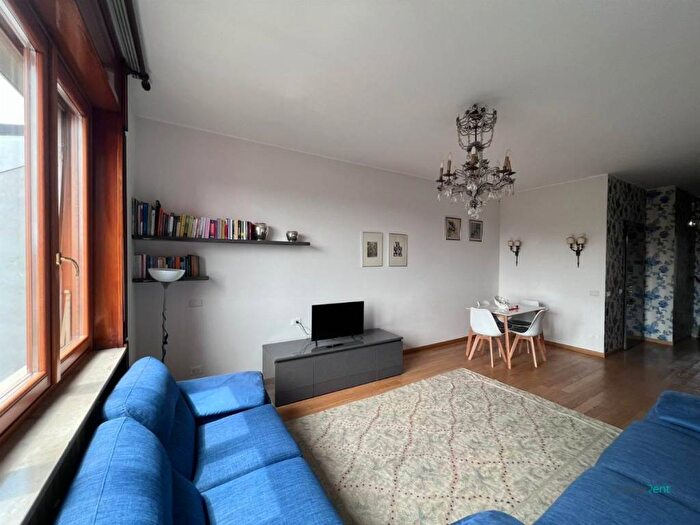 Appartamento trilocale in affitto in Via Nicola Piccinni, Buenos Aires, Milano