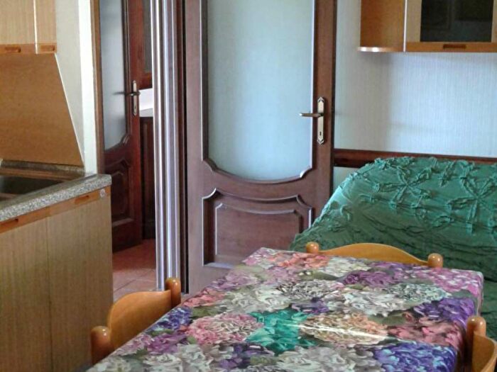 Appartamento trilocale in affitto in Via Angelo Ottone, Centro, Borgosesia