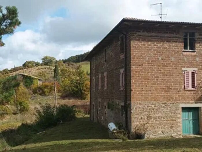 Casa con 6 locali in vendita in Frazione Santa Maria di Lignano, Assisi