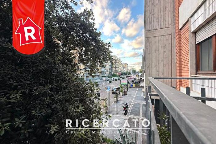 Appartamento trilocale in affitto in Viale Japigia, Lecce