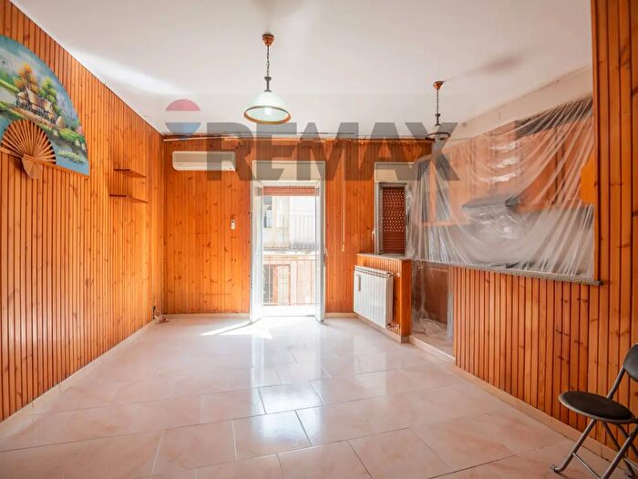 Casa trilocale in vendita in Via De Caro, Caltagirone