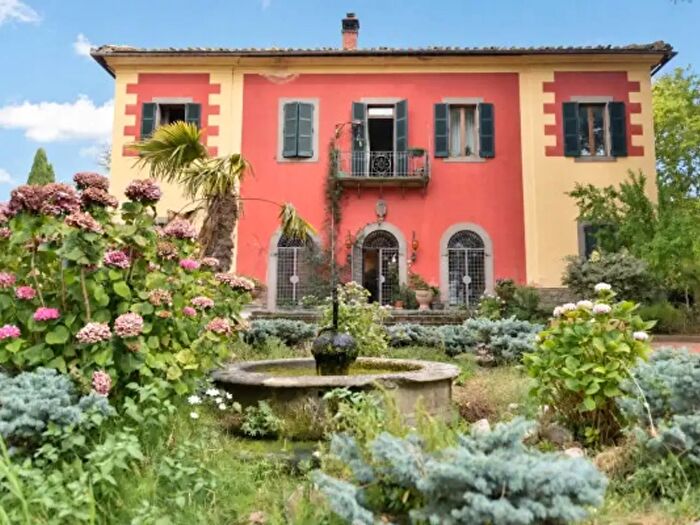 Casa con 6 locali in vendita in Strada Palanzana, Viterbo