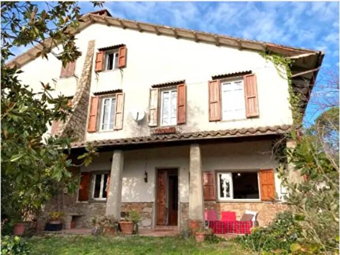 Casa con 6 locali in vendita in Via delle Cortine, Roccastrada