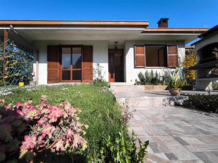 Casa trilocale in vendita in Cermenate