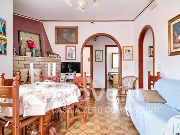 Casa con 6 locali in vendita in Via Merluzzi, Leporano