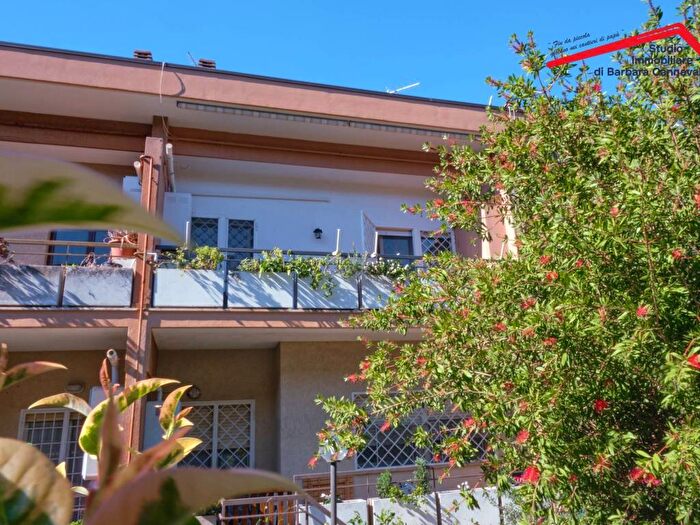 Casa bilocale in affitto in Via Tespi, Axa, Roma