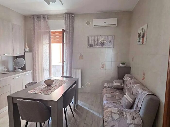 Appartamento quadrilocale in vendita in Via Durazzo, Bitonto
