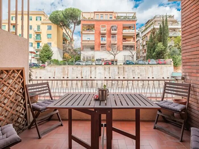 Appartamento bilocale in vendita in Via Annone, Roma