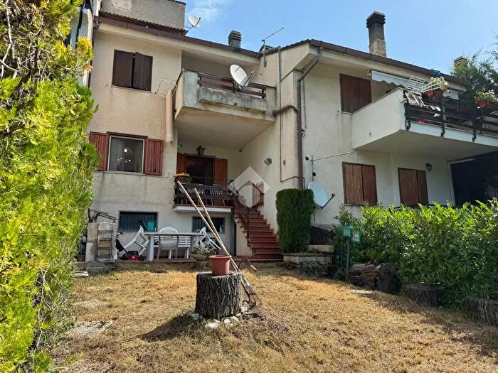 Appartamento trilocale in vendita in Villa a Schiera Via Pontone, Castel Di Sangro