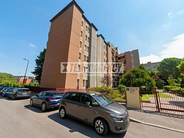 Appartamento trilocale in vendita in Via Giuseppe Adami, Milano