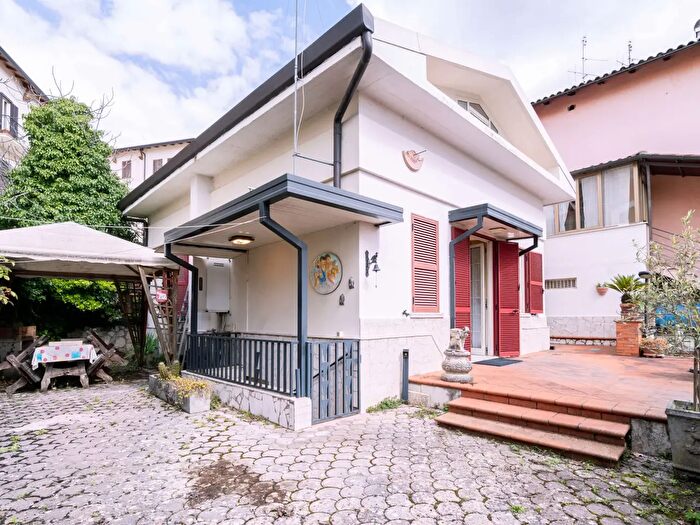 Casa con 5 locali in vendita in Via Gian Francesco Verghetti, Fiuggi