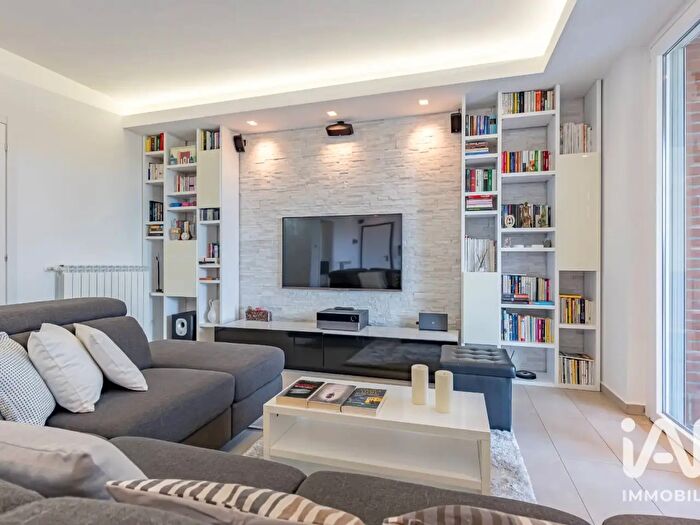 Casa con 5 locali in vendita in Via Cesura a, Vertemate Con Minoprio