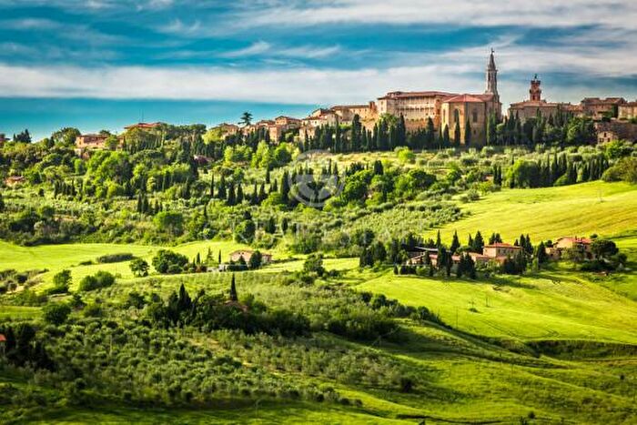 Casa con 6 locali in vendita in Via Fontanelle, Pienza