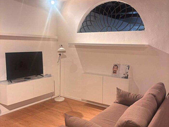 Appartamento trilocale in affitto in San Marco SS Annunziata, Firenze