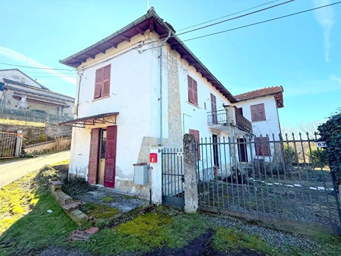Casa con 5 locali in vendita in Borghetto Di Borbera