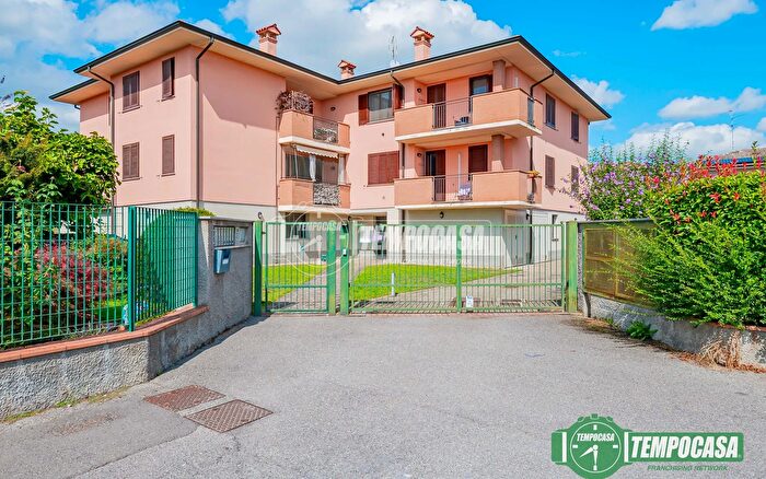 Appartamento trilocale in vendita in Via Ada Negri, Marudo