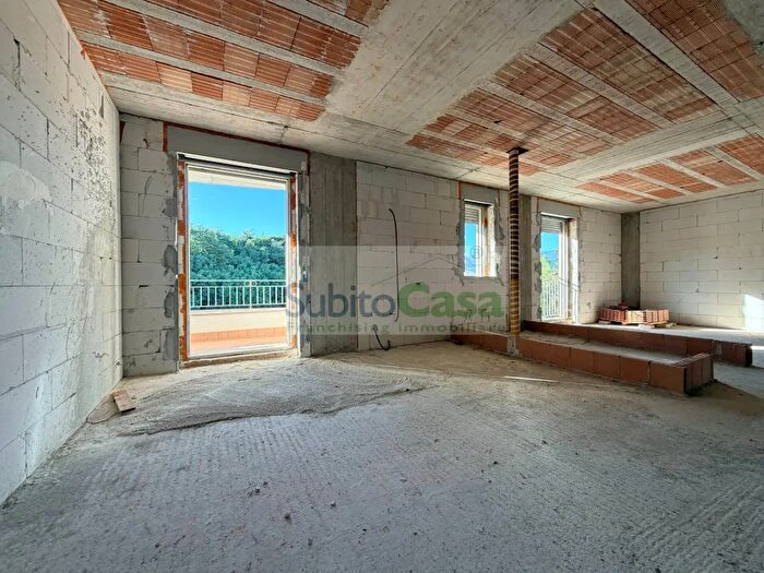 Appartamento trilocale in vendita in Via Ferraria, Turrivalignani
