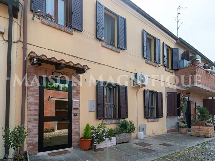 Casa quadrilocale in vendita in Corso Giuseppe Garibaldi, Comacchio