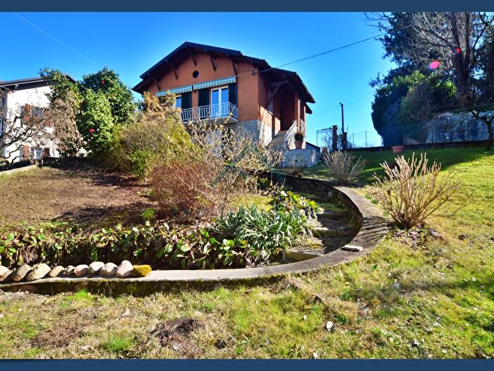 Casa trilocale in vendita in Via Varese, Gazzada Schianno