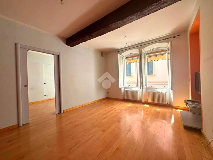 Appartamento trilocale in vendita in Via del Follo, Reggio nell'Emilia
