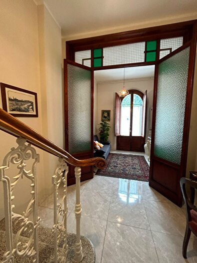 Casa con 6 locali in vendita in Fucecchio