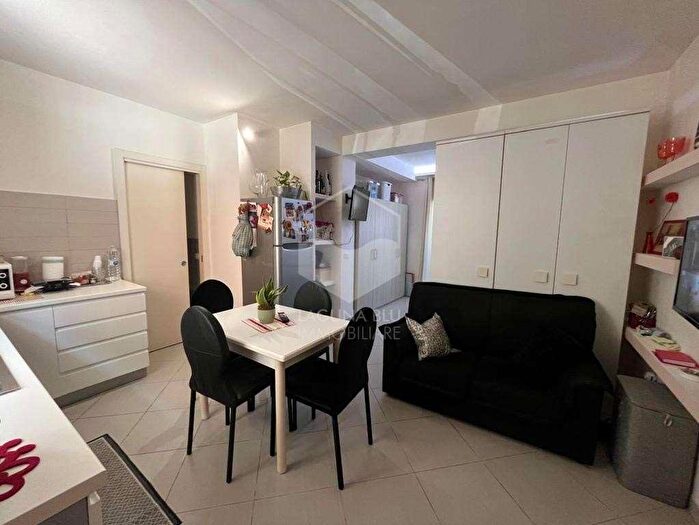 Casa bilocale in vendita in Via Libertà, Marsala