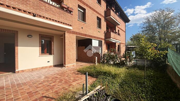 Appartamento trilocale in vendita in Via Settembrini, Reggio Emilia