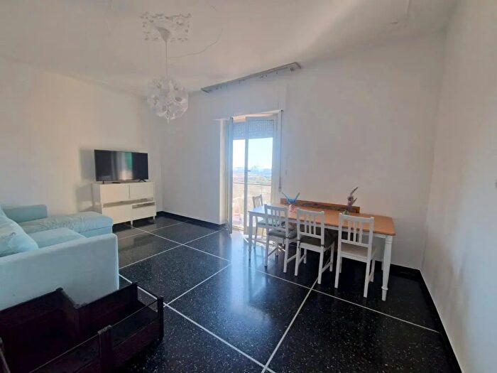 Appartamento con 6 locali in vendita in Via Diano Marina, Genova