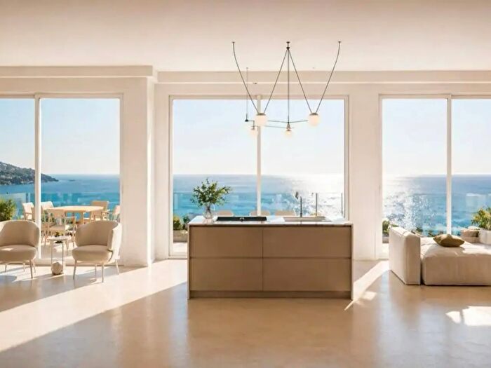 Appartamento quadrilocale in vendita in Viale Carducci Snc, Sanremo