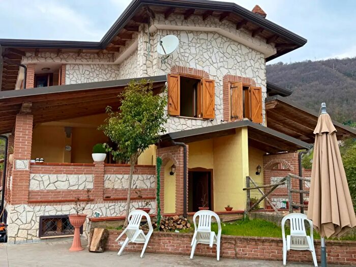 Casa trilocale in vendita in Viale Marcantonio Colonna, Fiuggi