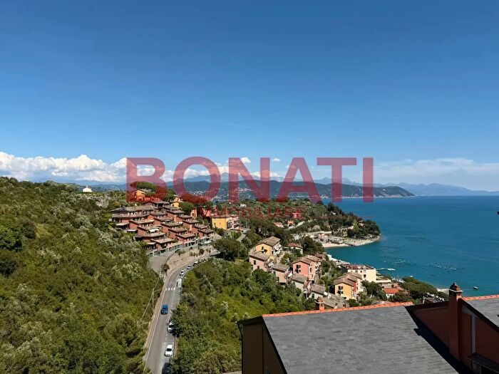 Appartamento con 5 locali in vendita in Portovenere