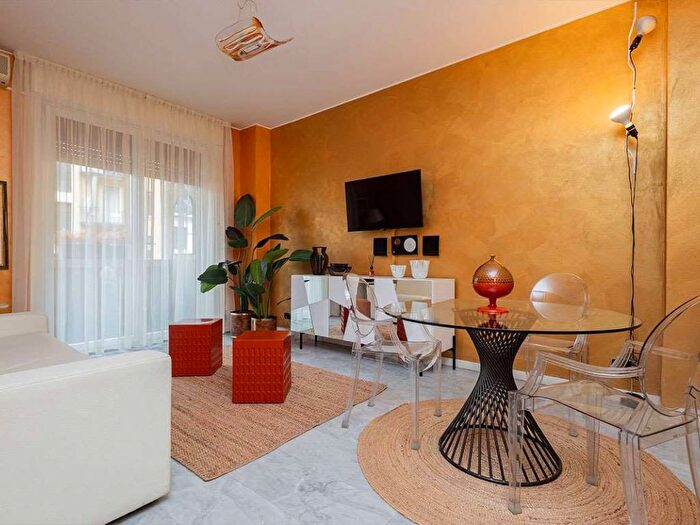 Appartamento bilocale in affitto in Via Felice Casati, Buenos Aires, Milano