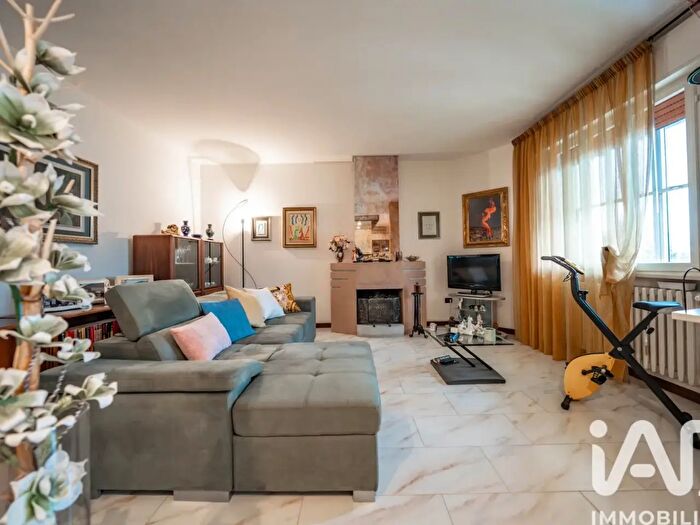 Appartamento con 6 locali in vendita in Via Roma, Riva del Po