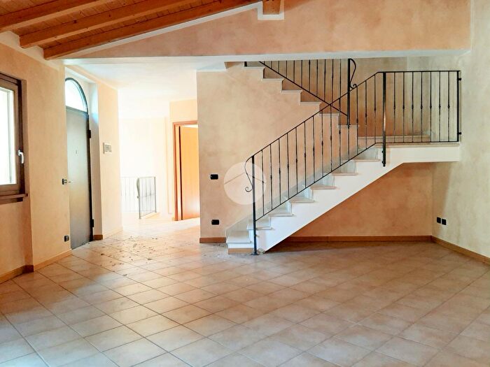 Casa quadrilocale in vendita in Via Marconi, Dello