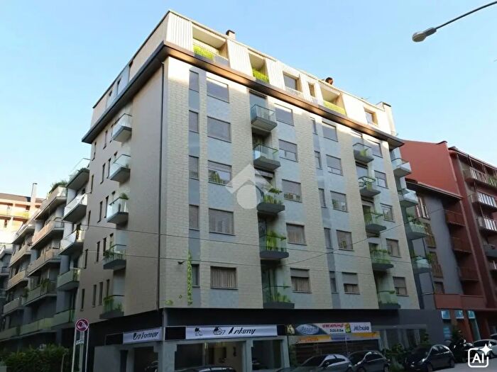 Appartamento quadrilocale in affitto in Via Nizza, Torino