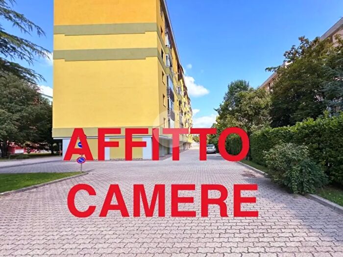Appartamento con 5 locali in affitto in Via Monte Tesoro, Verona